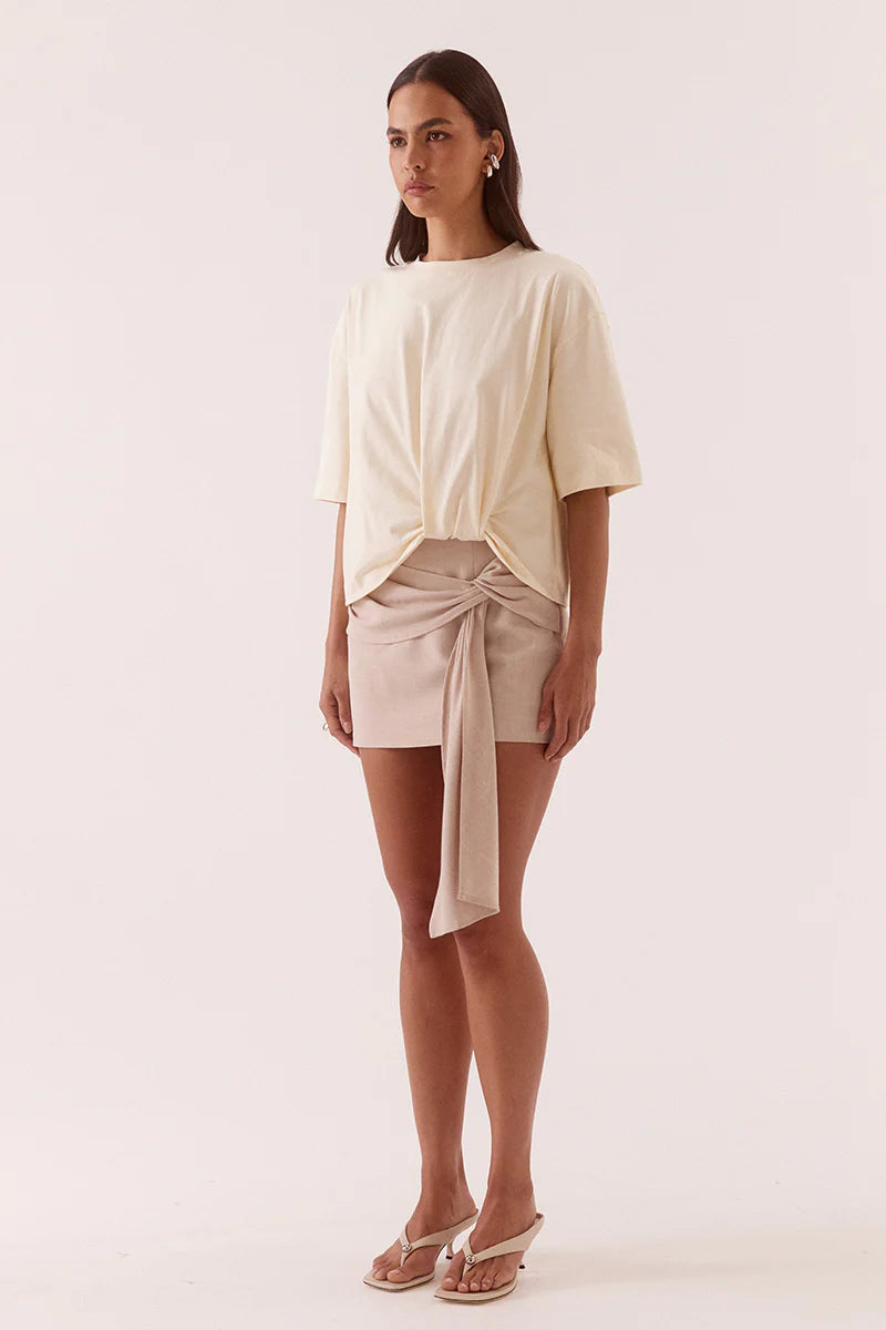 Izel Tee