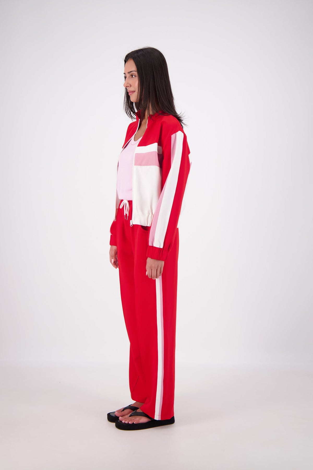 Cassis Funnel Neck Jacket Red