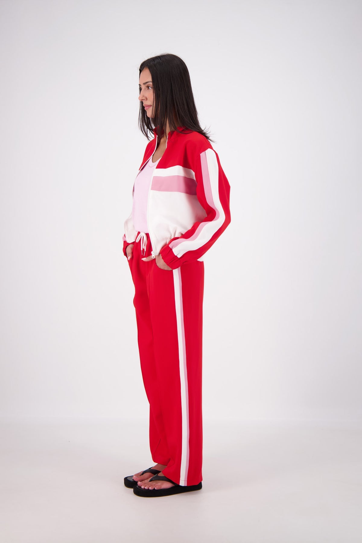 Cassis Funnel Neck Jacket Red